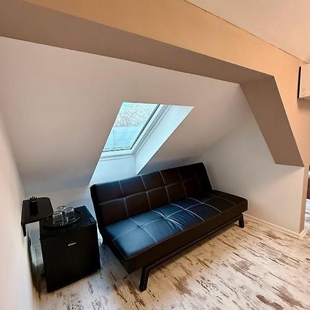 Kuriozum Vendeghaz Hotel Szeged Eksteriør billede