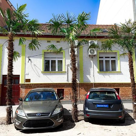 Kuriozum Vendeghaz Hotel Szeged Eksteriør billede